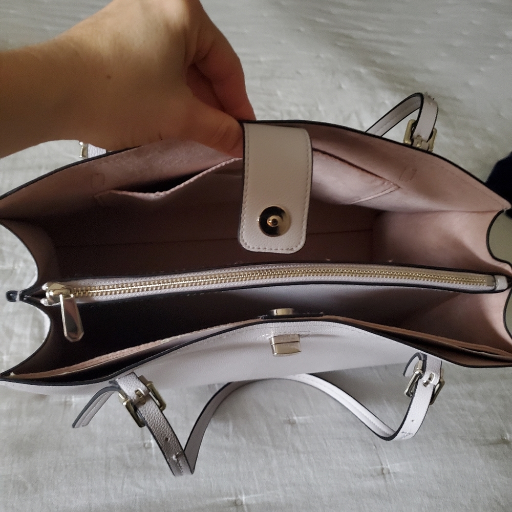 Purse - Picture 3 of 3